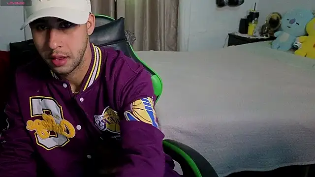 Snapshot of Daiki_Jack chatting on February 1, 8:40 pm Daiki Jack online show from February 1, 8:40 pm