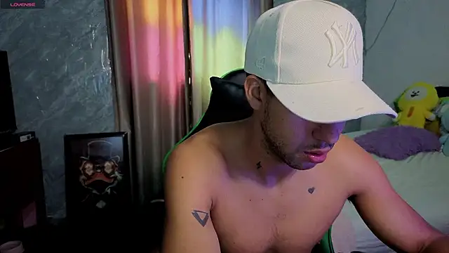 Snapshot of Daiki_Jack chatting on February 19, 2:14 pm Daiki Jack online show from February 19, 2:14 pm