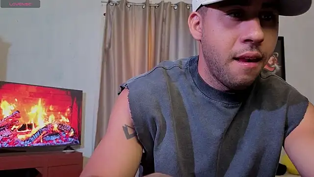 Daiki Jack online show from November 15, 2:43 pm