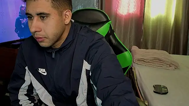 Snapshot of Daiki_Jack chatting on February 11, 1:33 pm Daiki Jack online show from February 11, 1:33 pm