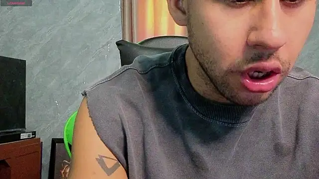 Snapshot of Daiki_Jack chatting on February 9, 3:10 pm Daiki Jack online show from February 9, 3:10 pm