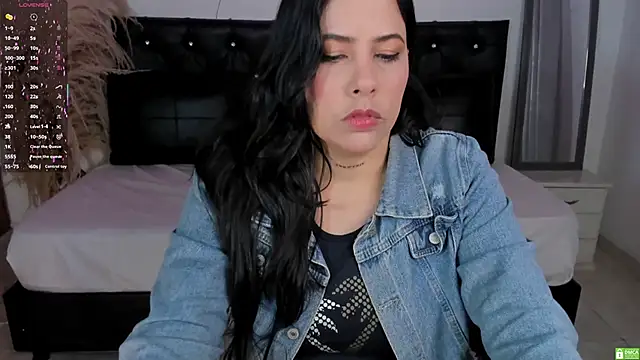 Bianka olivetto021 online show from October 4, 2:13 am