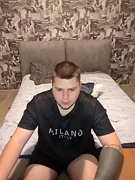 Snapshot of Volshebnik130_ chatting on October 29, 10:52 pm Volshebnik130  online show from October 29, 10:52 pm