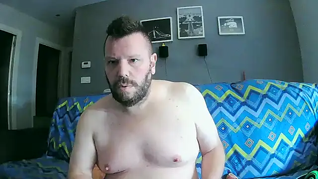 Snapshot of txan9876 chatting on October 29, 9:52 am txan9876 online show from October 29, 9:52 am