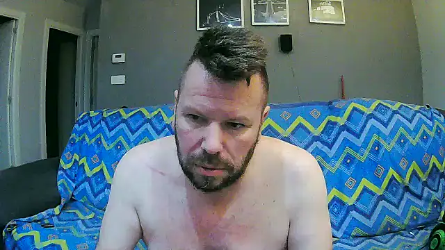 Snapshot of txan9876 chatting on September 19, 10:36 pm txan9876 online show from September 19, 10:36 pm