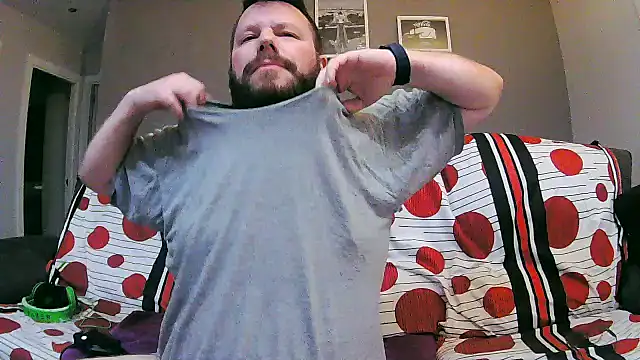 Snapshot of txan9876 chatting on November 15, 3:05 pm txan9876 online show from November 15, 3:05 pm