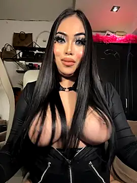 BigDominaMia online show from November 2, 2:22 pm