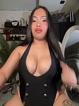 BigDominaMia online show from March 15, 8:27 pm