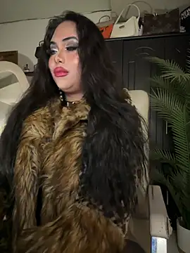 BigDominaMia online show from March 2, 5:08 am