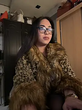 BigDominaMia online show from April 23, 12:39 am