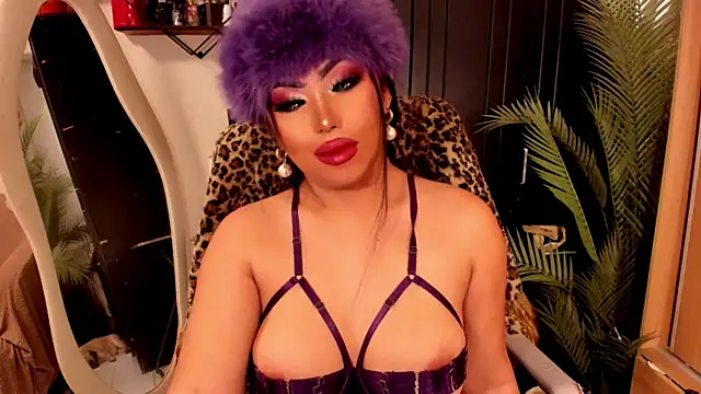 BigDominaMia online show from April 26, 10:34 am
