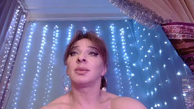 julia renard online show from February 8, 12:25 pm