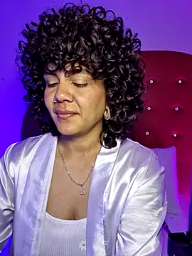 nicolette rock online show from September 9, 9:19 am