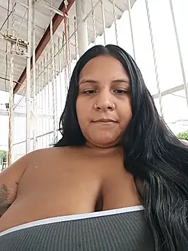 Snapshot of Edithxxx1 chatting on July 4, 4:55 pm Edithxxx1 online show from July 4, 4:55 pm
