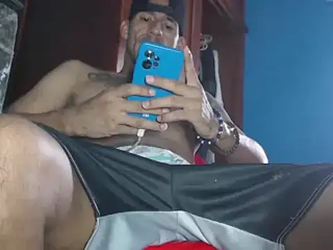 Snapshot of couplepregnantdick20 chatting on December 2, 7:00 pm couplepregnantdick20 online show from December 2, 7:00 pm