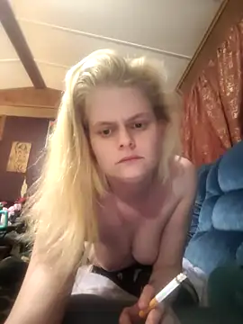 Snapshot of BadAssBitchMakayla chatting on January 15, 7:12 am BadAssBitchMakayla online show from January 15, 7:12 am