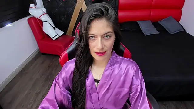 Snapshot of AnnyMilet_ chatting on May 28, 2:12 pm AnnyMilet online show from May 28, 2:12 pm