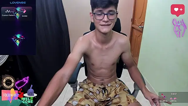 Snapshot of GoldenProject chatting on November 27, 2:12 am GoldenProject online show from November 27, 2:12 am