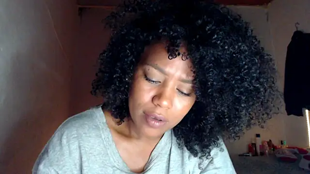 Snapshot of cherry_cleou chatting on January 9, 2:40 pm cherry cleou online show from January 9, 2:40 pm