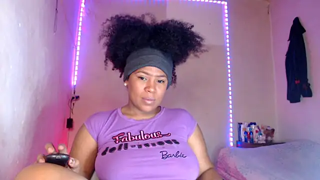 Snapshot of cherry_cleou chatting on May 10, 5:00 am cherry cleou online show from May 10, 5:00 am