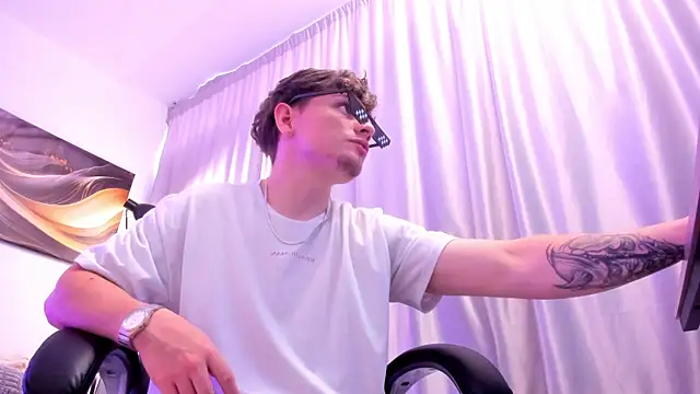 SALOME F0X  online show from November 16, 12:43 pm