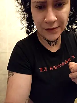 callmelouve online show from October 22, 12:37 pm