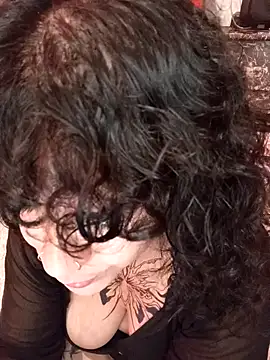 callmelouve online show from April 8, 7:04 pm