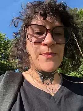 callmelouve online show from June 7, 4:12 pm