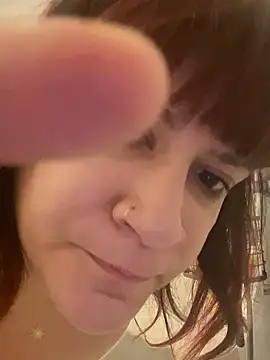 callmelouve online show from February 14, 2:23 pm