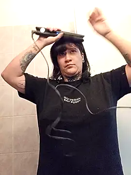 callmelouve online show from November 28, 10:37 am