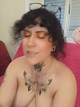callmelouve online show from May 27, 2:02 pm