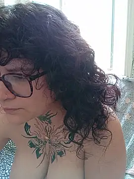 callmelouve online show from June 12, 1:31 pm