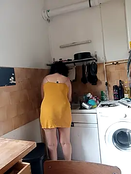 callmelouve online show from October 31, 11:29 am