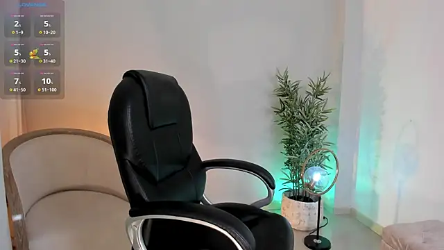 NiaBennet  online show from November 19, 1:05 am