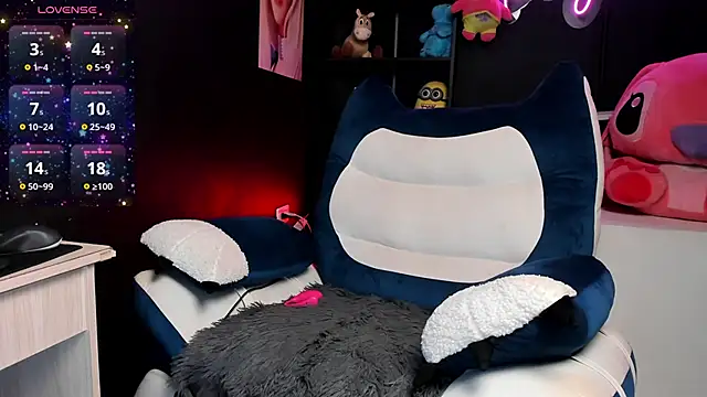 Snapshot of stelleknox_ chatting on June 4, 2:00 pm stelleknox online show from June 4, 2:00 pm