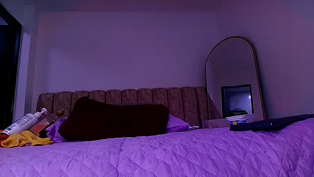 linda milk  online show from April 24, 3:08 am