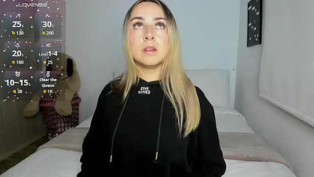 Snapshot of sophi_mooreno chatting on September 10, 12:31 am sophi mooreno online show from September 10, 12:31 am