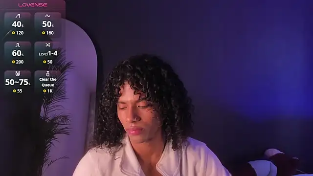 Snapshot of Lucas_eevans chatting on October 24, 1:21 pm Lucas eevans online show from October 24, 1:21 pm