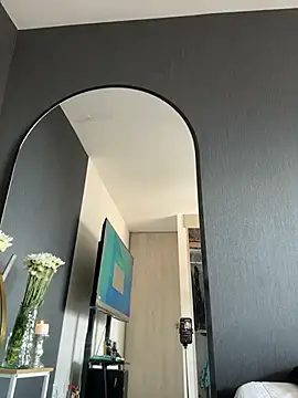 Lucas eevans online show from April 1, 1:23 pm