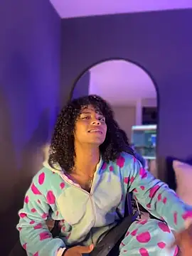 Lucas eevans online show from April 8, 1:12 pm