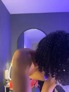 Lucas eevans online show from April 12, 1:36 pm