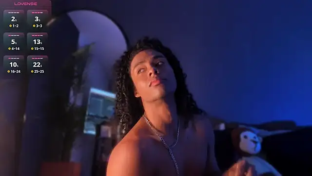 Snapshot of Lucas_eevans chatting on December 2, 12:29 pm Lucas eevans online show from December 2, 12:29 pm