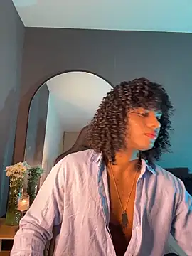 Lucas eevans online show from March 5, 1:19 pm