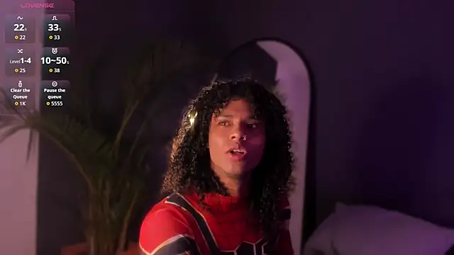 Lucas eevans online show from December 18, 12:31 pm