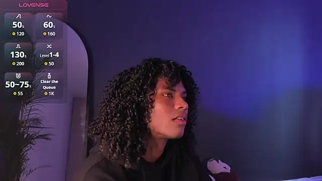 Snapshot of Lucas_eevans chatting on October 2, 1:25 pm Lucas eevans online show from October 2, 1:25 pm