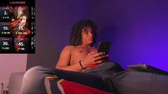 Snapshot of Lucas_eevans chatting on February 28, 7:35 pm Lucas eevans online show from February 28, 7:35 pm