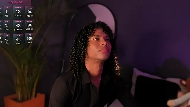 Snapshot of Lucas_eevans chatting on November 26, 1:55 pm Lucas eevans online show from November 26, 1:55 pm