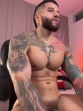 Snapshot of Frank_Farrell chatting on November 26, 8:09 pm Frank Farrell online show from November 26, 8:09 pm