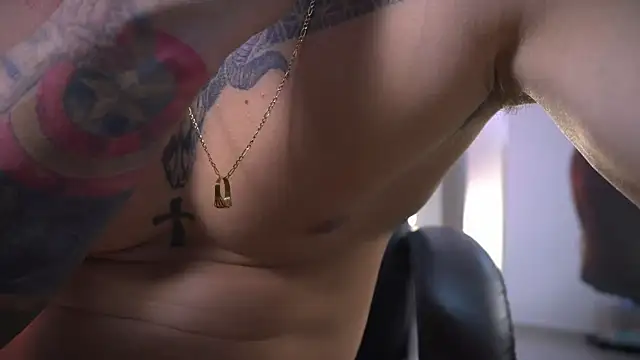 Snapshot of Frank_Farrell chatting on November 5, 4:48 am Frank Farrell online show from November 5, 4:48 am