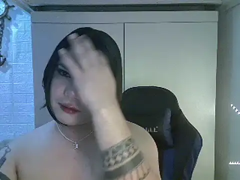 StrawberryWine07 online show from February 6, 9:22 am